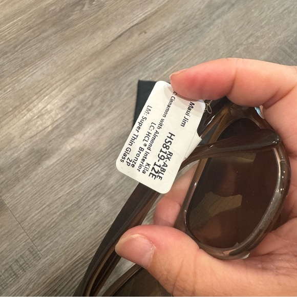 Maui Jim Kila Polarized Cat Eye Bronze Cinnamon with Almond Sunglasses - Picture 4 of 7